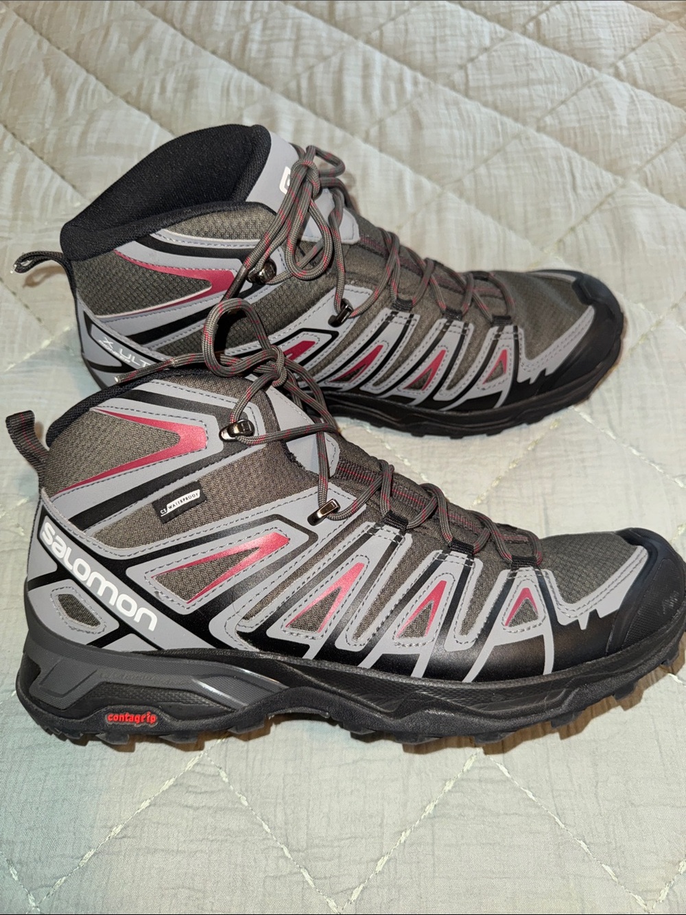 Salomon Gray and Shad  Trail Mid-Top Boots waterproof